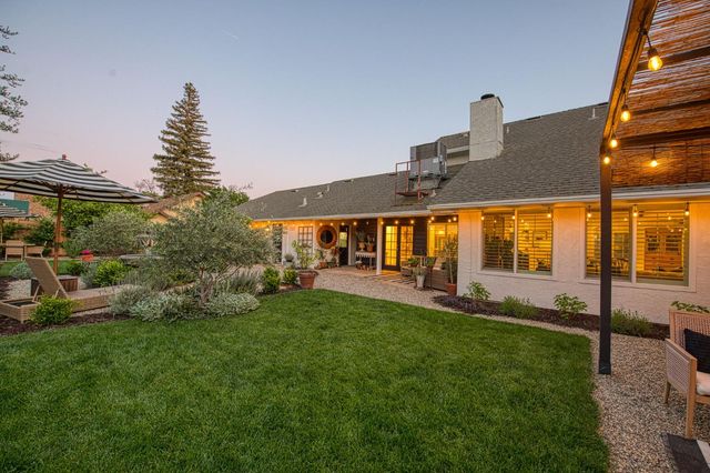 7334 N Teilman Avenue, Fresno, CA 93711