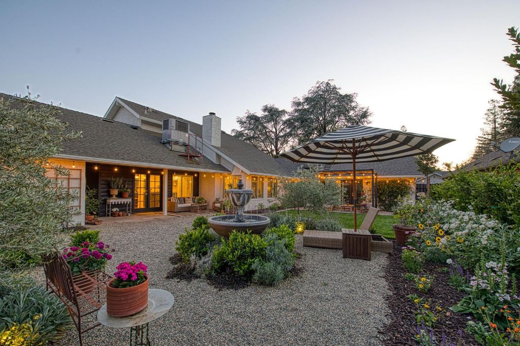 Image 16 of property listing at 7334 N Teilman Avenue, Fresno, CA 93711