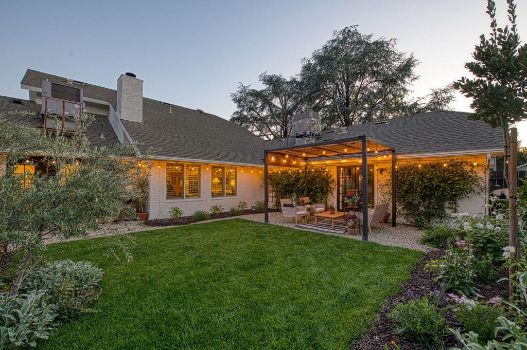 Image 18 of property listing at 7334 N Teilman Avenue, Fresno, CA 93711