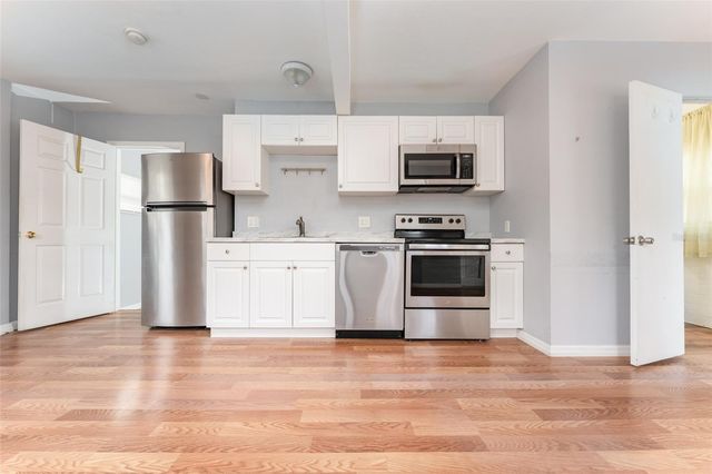 811 20TH AVENUE N, St Petersburg, FL 33704