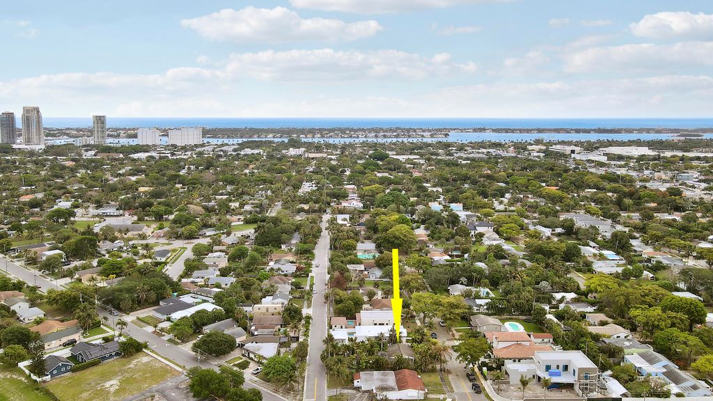 1023 Ardmore Road, West Palm Beach, FL 33401