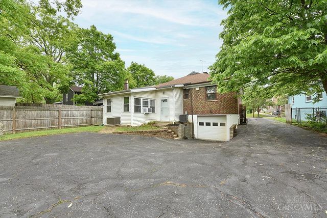 47 Euclid Avenue, Wyoming, OH 45215