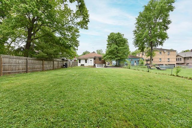 47 Euclid Avenue, Wyoming, OH 45215