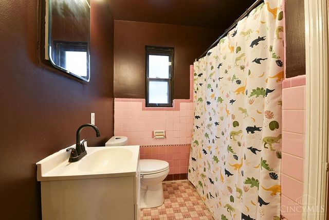 47 Euclid Avenue, Wyoming, OH 45215