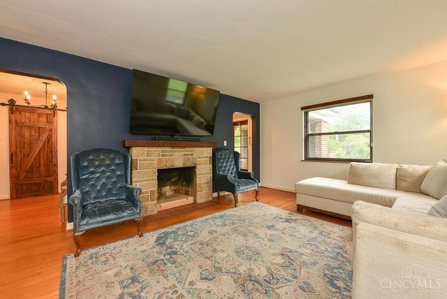 47 Euclid Avenue, Wyoming, OH 45215