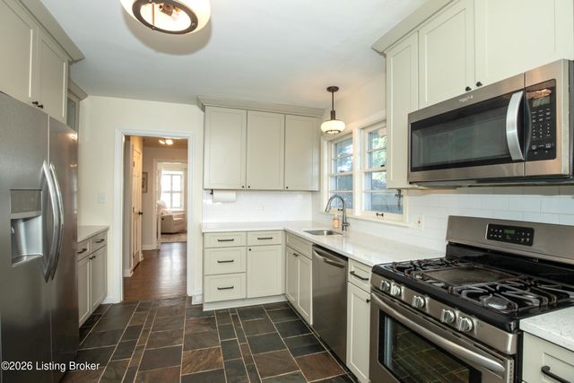 4110 Ledyard Rd, Louisville, KY 40207