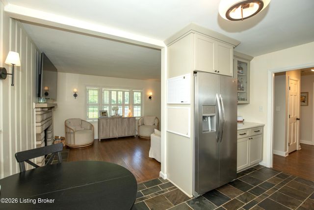4110 Ledyard Rd, Louisville, KY 40207