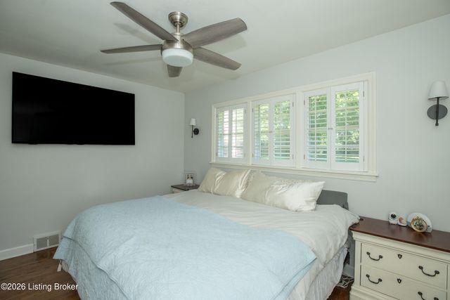 4110 Ledyard Rd, Louisville, KY 40207