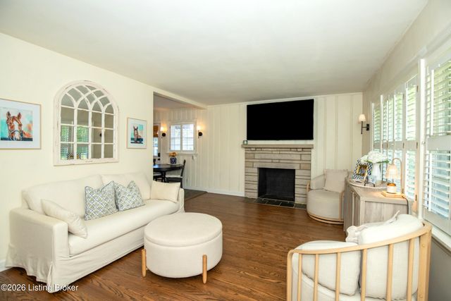 4110 Ledyard Rd, Louisville, KY 40207
