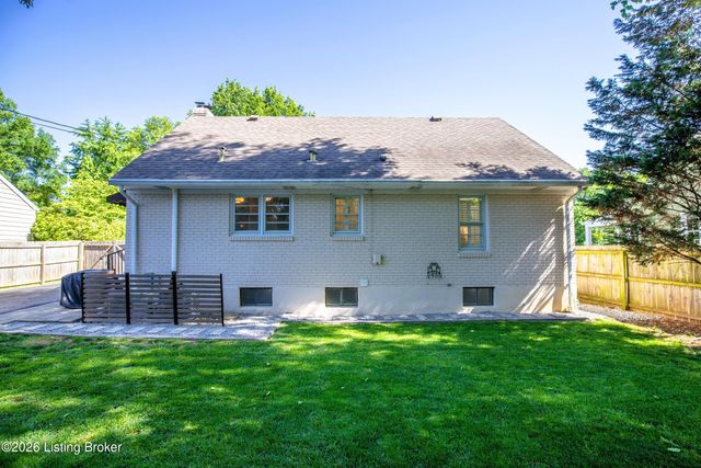 4110 Ledyard Rd, Louisville, KY 40207