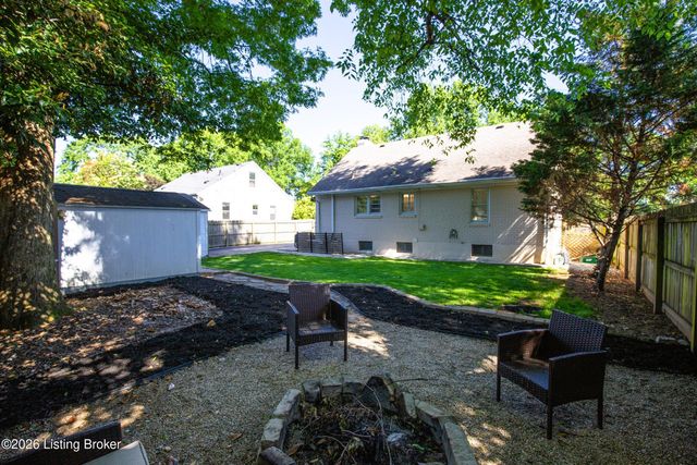 4110 Ledyard Rd, Louisville, KY 40207