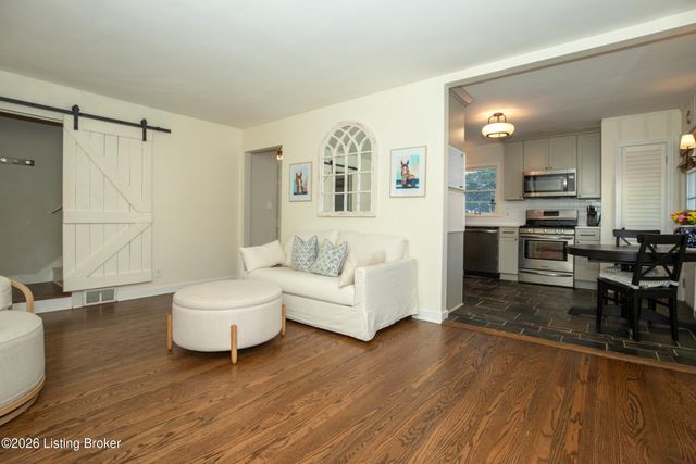 4110 Ledyard Rd, Louisville, KY 40207