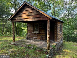 552 TWIN FLOWER LN, Slanesville, WV 25444