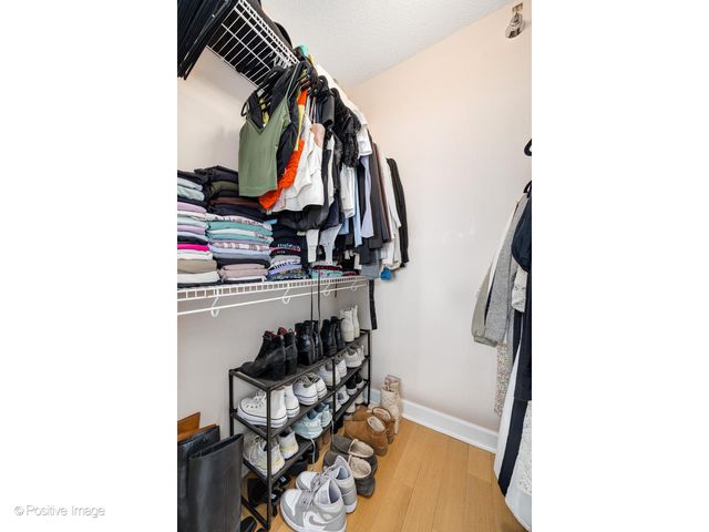 400 N Lasalle Boulevard 4402, Chicago, IL 60654