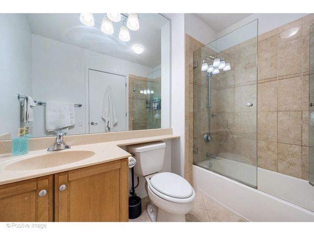 400 N Lasalle Boulevard 4402, Chicago, IL 60654