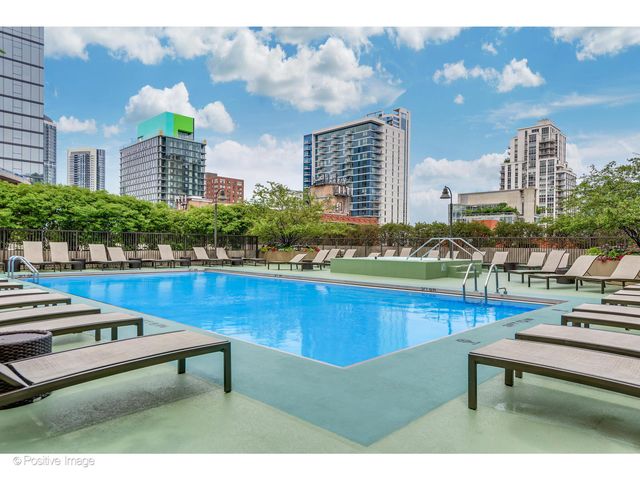 400 N Lasalle Boulevard 4402, Chicago, IL 60654