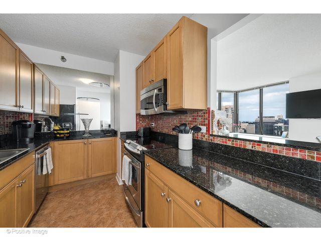 400 N Lasalle Boulevard 4402, Chicago, IL 60654
