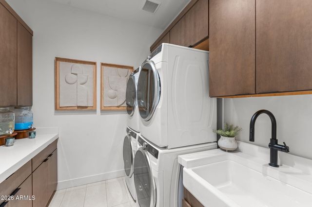 4241 S QUINN Avenue, Gilbert, AZ 85297