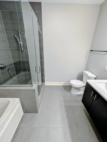 544 E 46th Place, Chicago, IL 60653