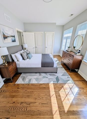 544 E 46th Place, Chicago, IL 60653