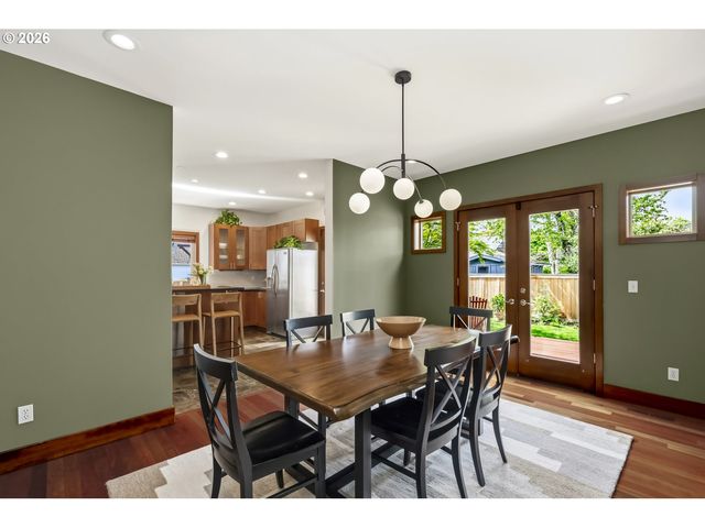 2837 Ne 63RD Ave, Portland, OR 97213