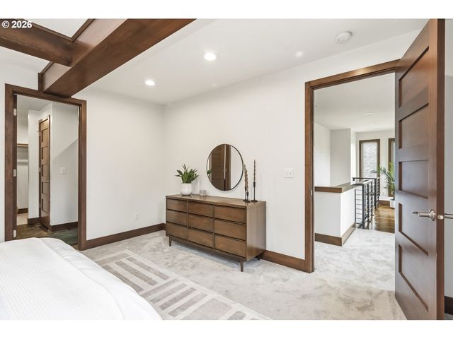 2837 Ne 63RD Ave, Portland, OR 97213