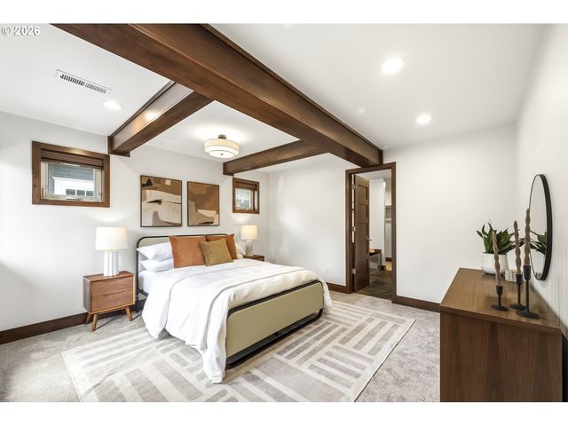 2837 Ne 63RD Ave, Portland, OR 97213