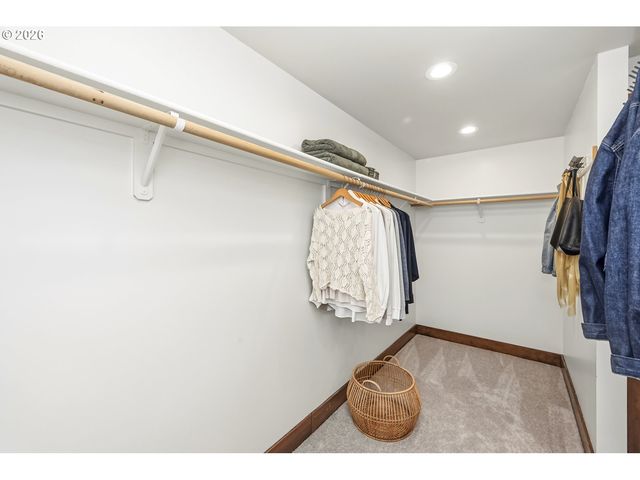 2837 Ne 63RD Ave, Portland, OR 97213