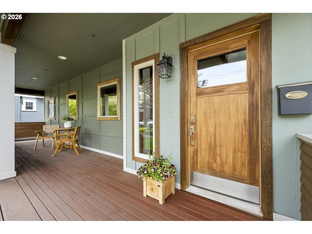 2837 Ne 63RD Ave, Portland, OR 97213