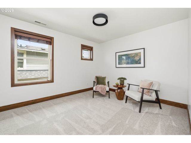 2837 Ne 63RD Ave, Portland, OR 97213