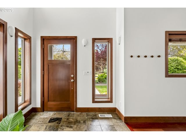 2837 Ne 63RD Ave, Portland, OR 97213