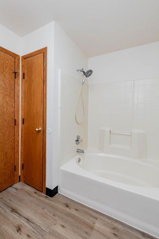 61 Fremont Drive S, Fargo, ND 58103