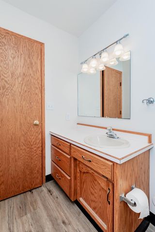 61 Fremont Drive S, Fargo, ND 58103