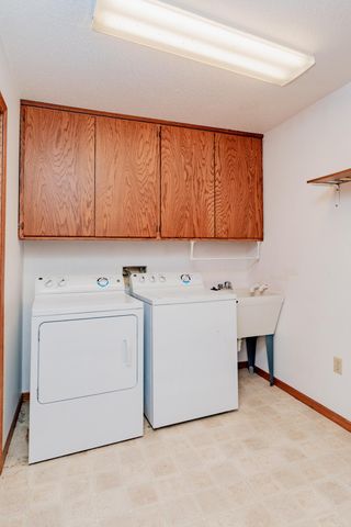 61 Fremont Drive S, Fargo, ND 58103