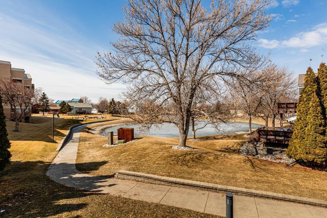 61 Fremont Drive S, Fargo, ND 58103