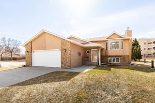 61 Fremont Drive S, Fargo, ND 58103