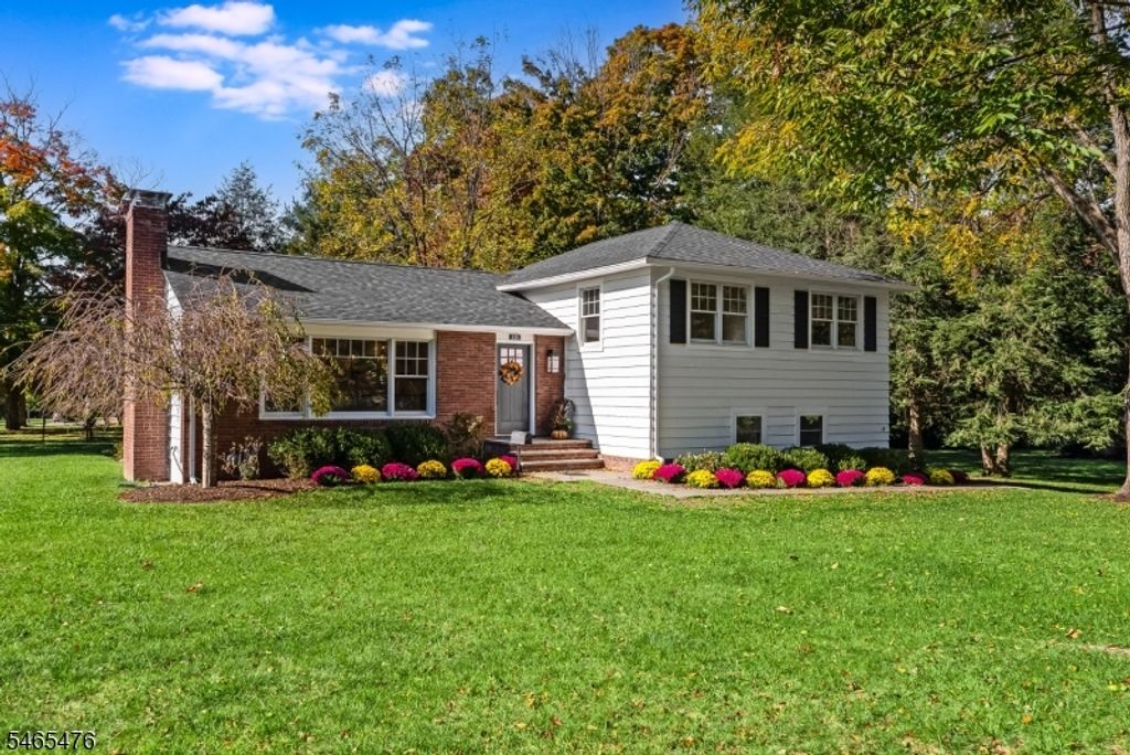125 Glenbrook Rd, Morris Plains Boro, NJ 07950 — exterior