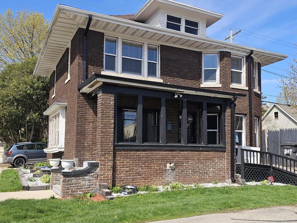 217 Fourth STREET, Stoughton, WI 53589