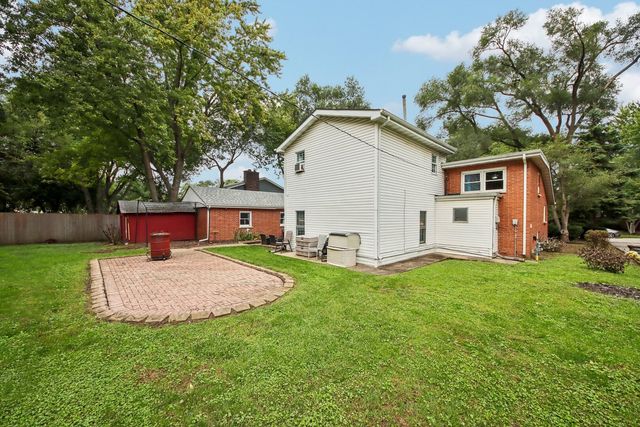 213 Edgemont Street, Mundelein, IL 60060