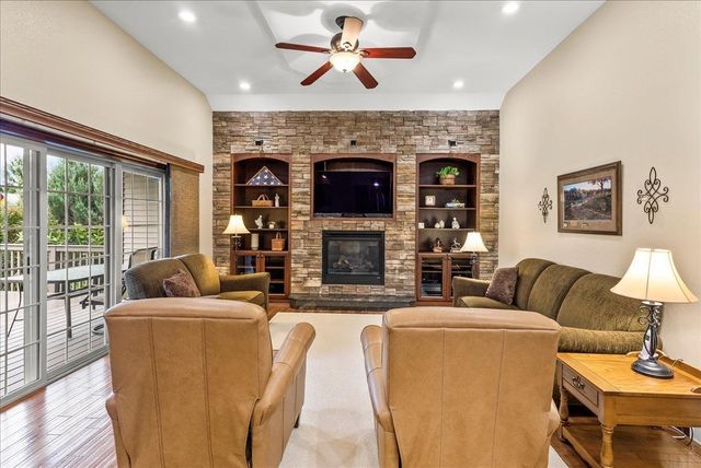 4222 Daina Drive, Cedar Falls, IA 50613