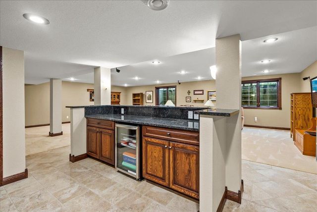 4222 Daina Drive, Cedar Falls, IA 50613