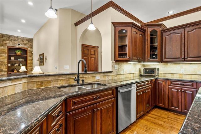 4222 Daina Drive, Cedar Falls, IA 50613