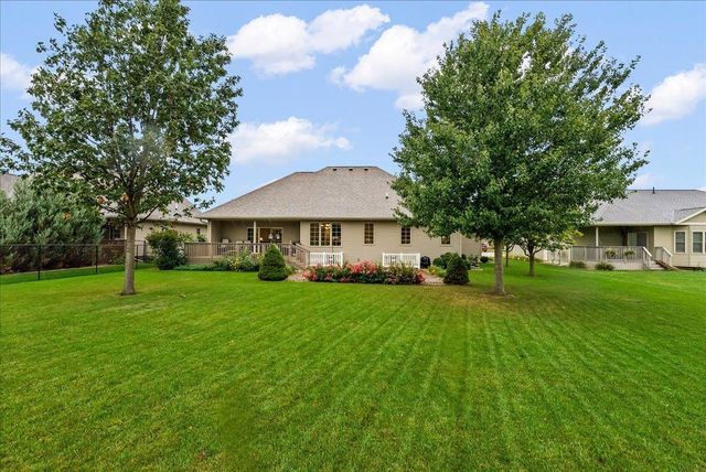 4222 Daina Drive, Cedar Falls, IA 50613