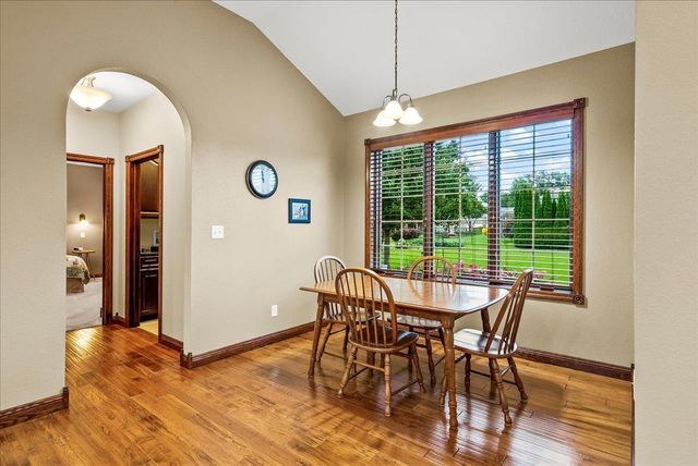 4222 Daina Drive, Cedar Falls, IA 50613