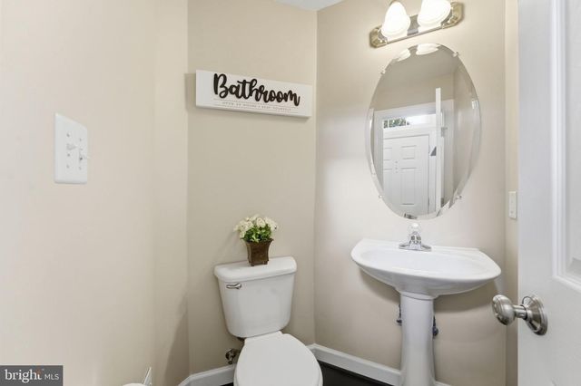 1538 ARTILLERY TER NE, Leesburg, VA 20176