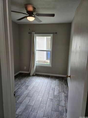 11750 Spring Life, San Antonio, TX 78249