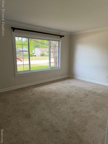 44252 Felstone Drive, Sterling Heights, MI 48313