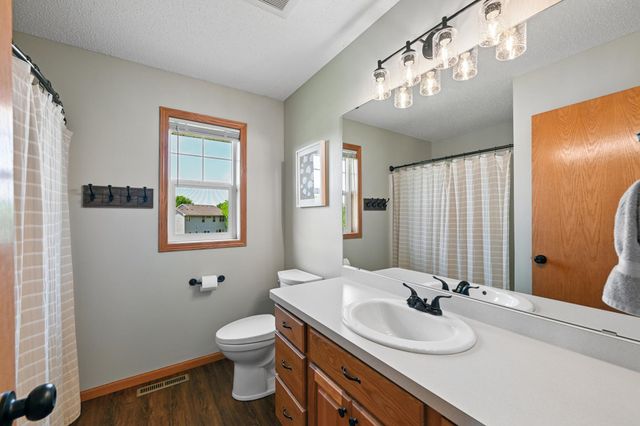 4675 Lark Court NE, Saint Michael, MN 55376