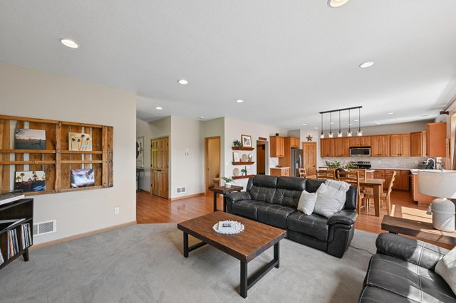 4675 Lark Court NE, Saint Michael, MN 55376