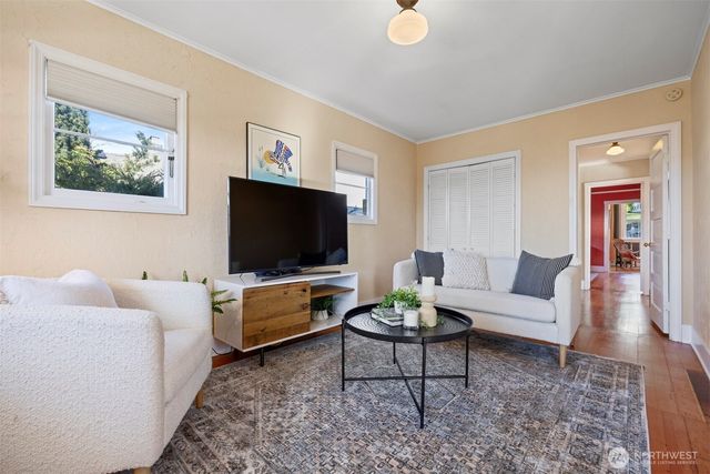 717 13th Street, Bellingham, WA 98225